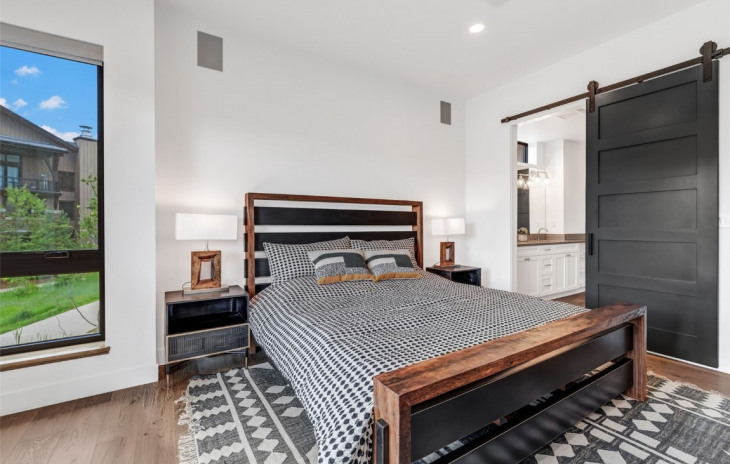 1458 Bangtail Way Photo