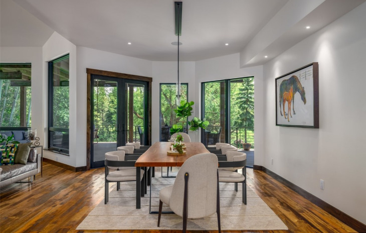 855 Fox Lane Photo