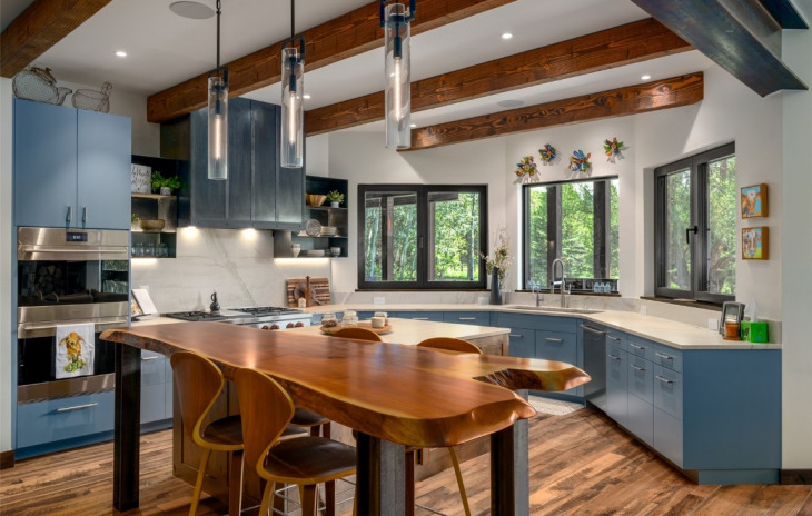 855 Fox Lane Photo