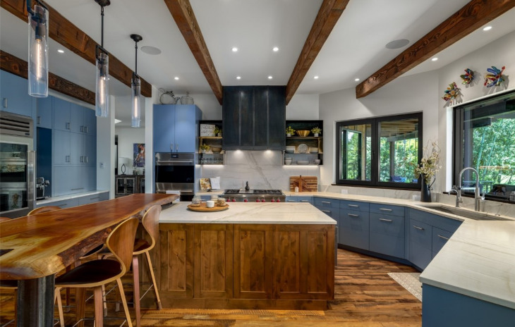 855 Fox Lane Photo