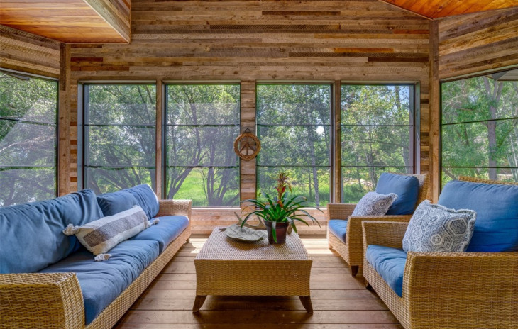 855 Fox Lane Photo
