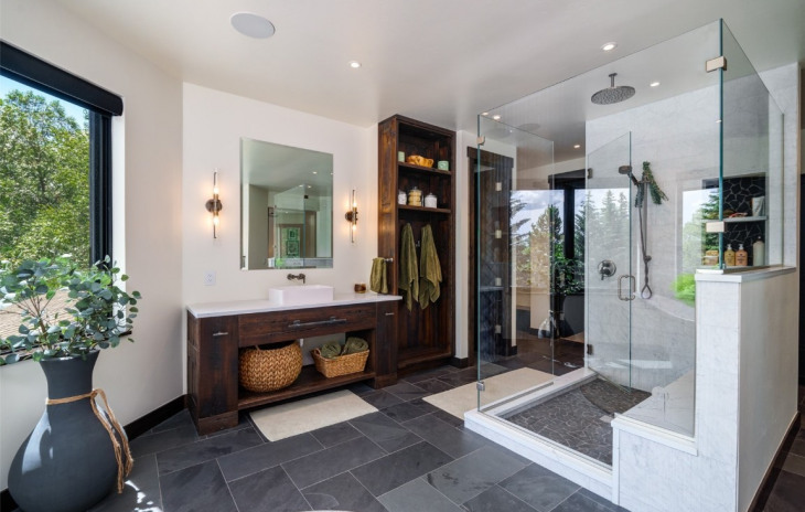 855 Fox Lane Photo