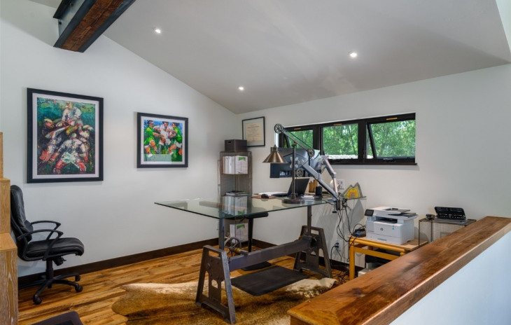 855 Fox Lane Photo