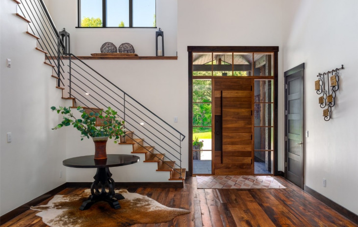 855 Fox Lane Photo
