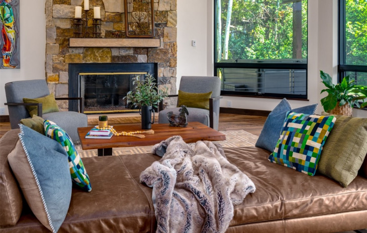 855 Fox Lane Photo