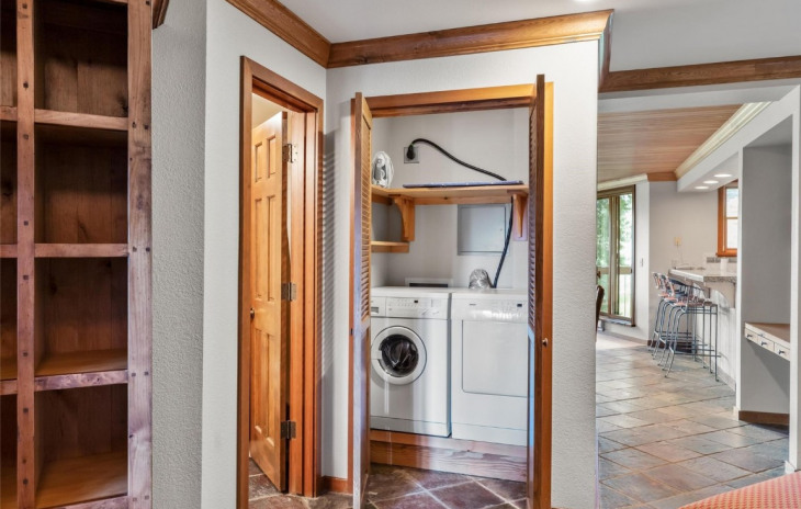 2306 Ski Trail Lane Photo