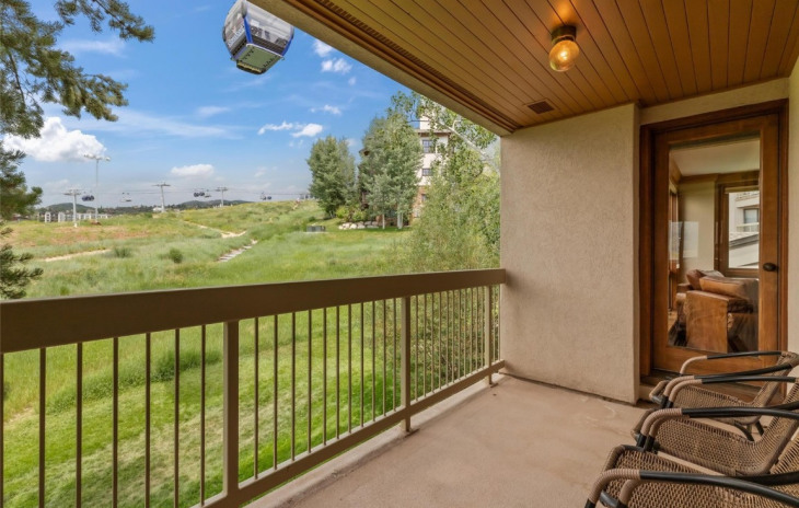 2306 Ski Trail Lane Photo
