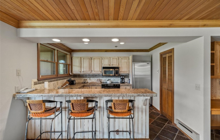 2306 Ski Trail Lane Photo