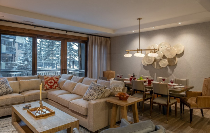 2250 Apres Ski Way Photo