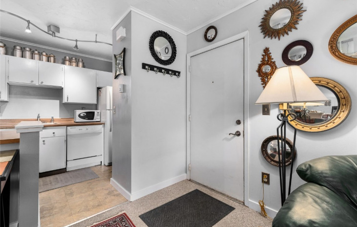 1320 Athens Plaza Photo