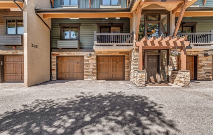 2305 Apres Ski Way Photo