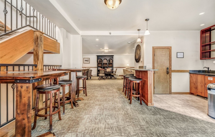 2305 Apres Ski Way Photo