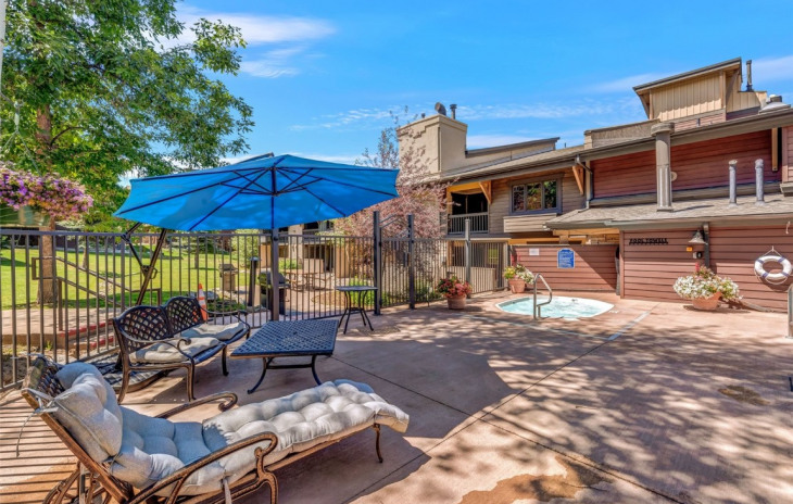 2305 Apres Ski Way Photo