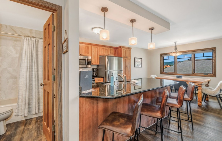 2305 Apres Ski Way Photo