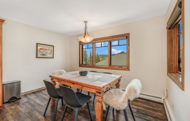 2305 Apres Ski Way Photo
