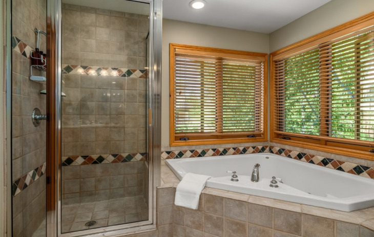 2517 Evergreen Lane Photo