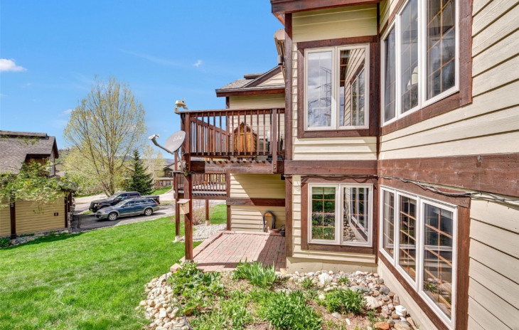 597 Parkview Drive Photo