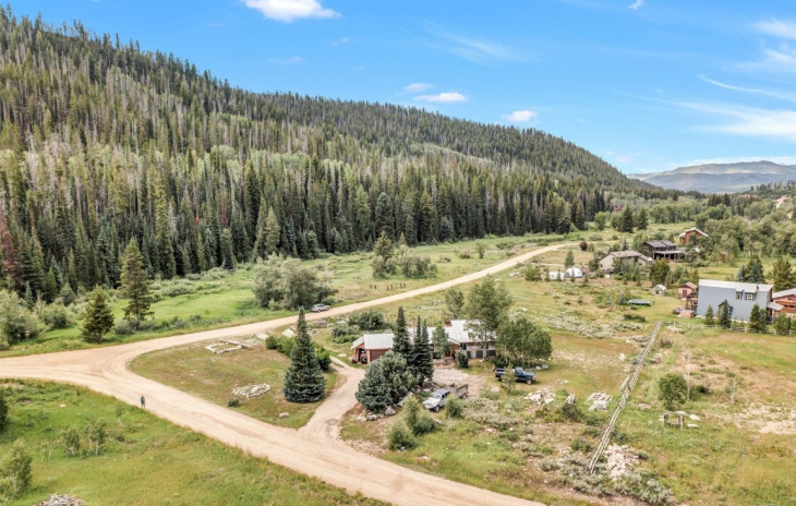 56725 Lupine Court Photo