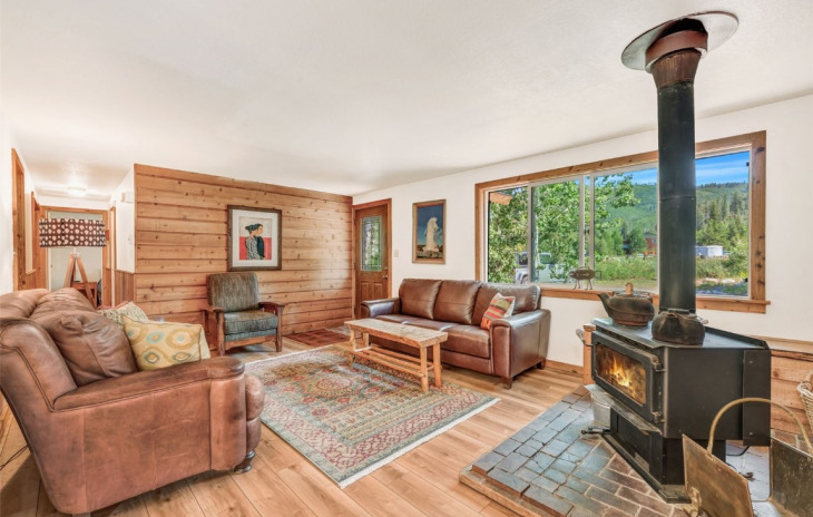 56725 Lupine Court Photo