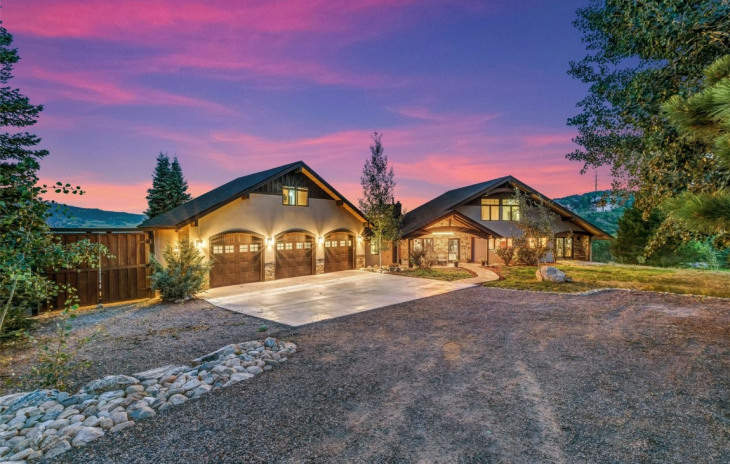 1176 Anglers Drive Photo