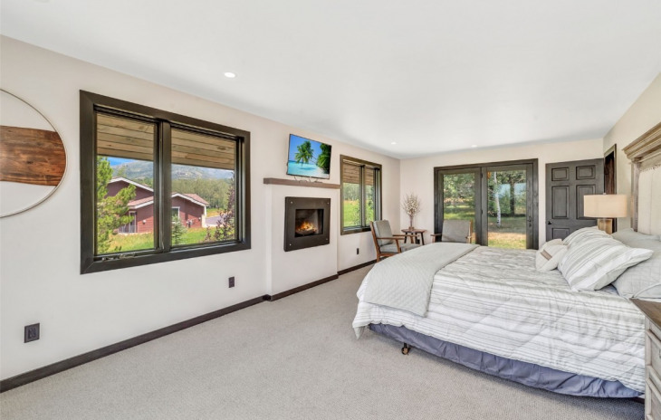 1176 Anglers Drive Photo