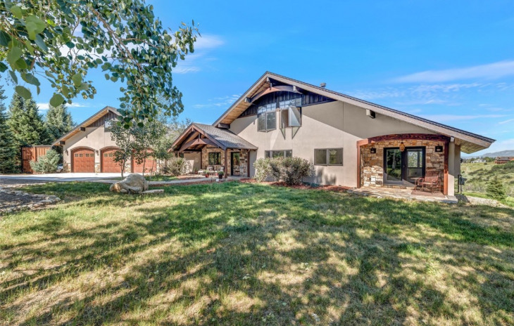 1176 Anglers Drive Photo