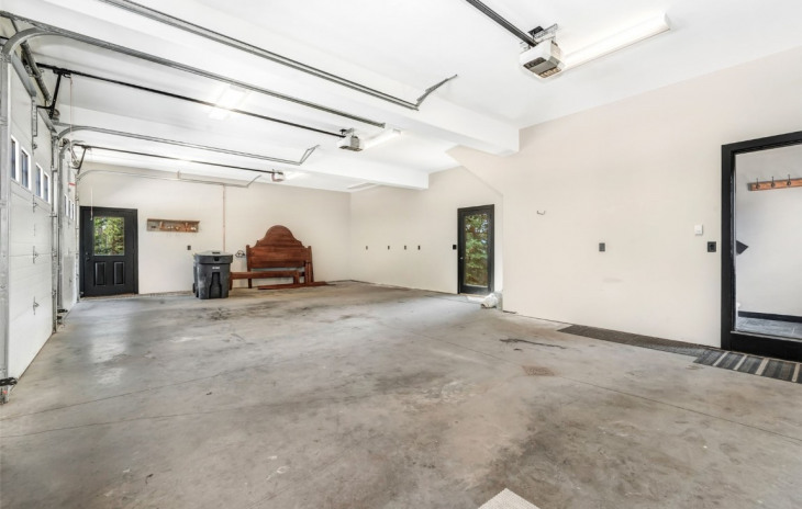 1176 Anglers Drive Photo