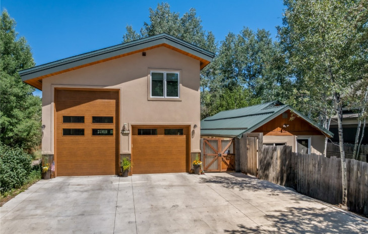 232 River Road Photo