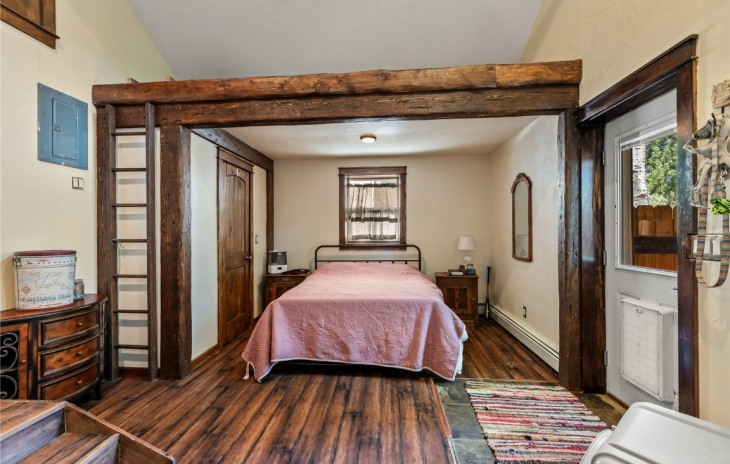232 River Road Photo