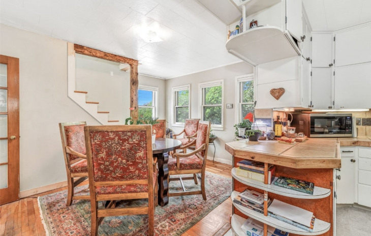 308 E 1st Street Photo