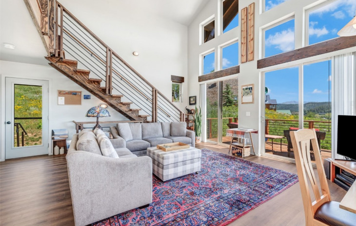 26820 Neptune Place Photo
