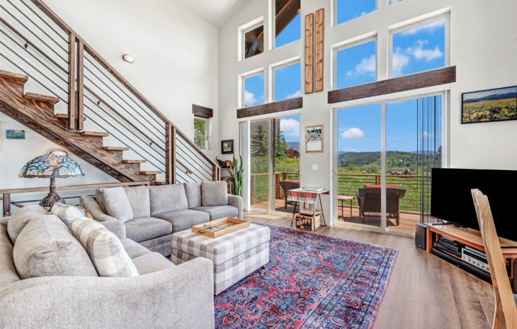 26820 Neptune Place Photo