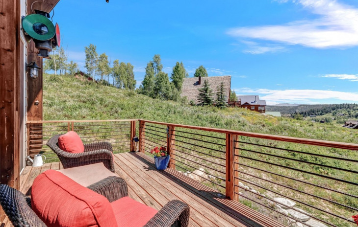 26820 Neptune Place Photo