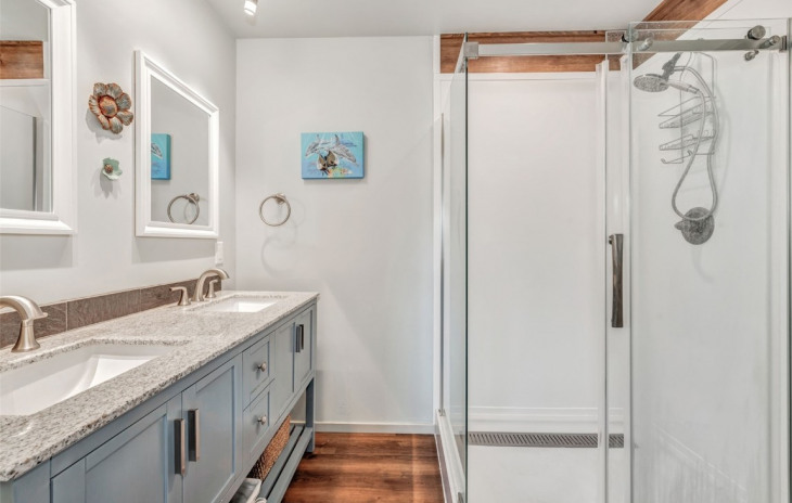 26820 Neptune Place Photo