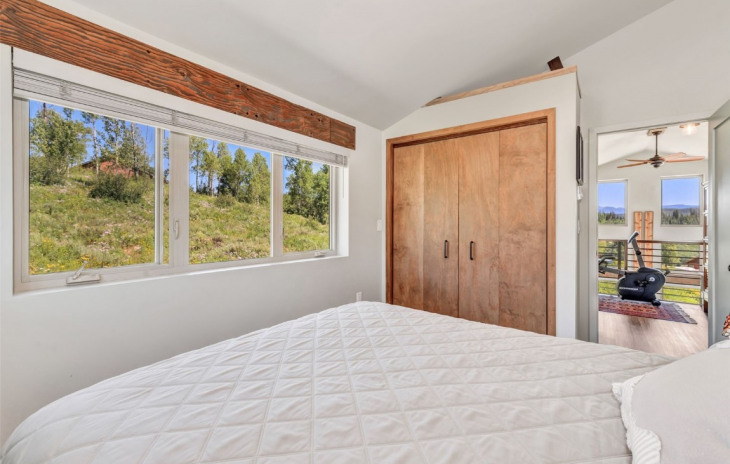 26820 Neptune Place Photo