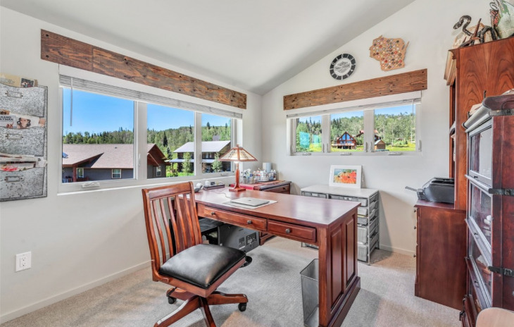 26820 Neptune Place Photo