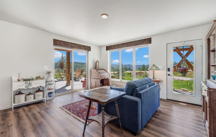 26820 Neptune Place Photo