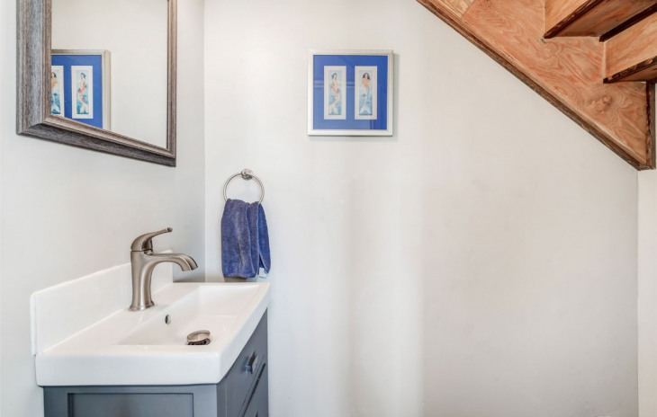 26820 Neptune Place Photo