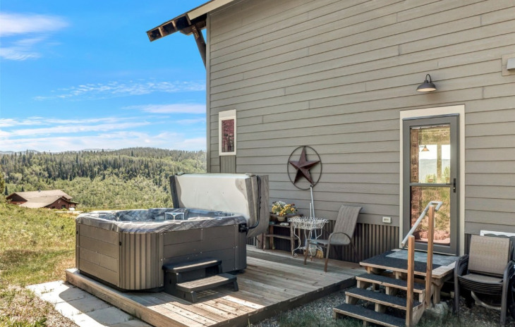 26820 Neptune Place Photo