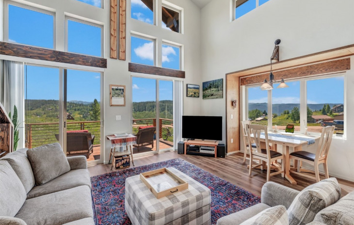 26820 Neptune Place Photo