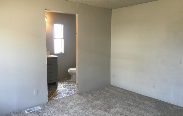 21450 Fourth Avenue Photo