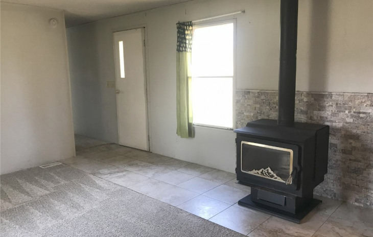 21450 Fourth Avenue Photo