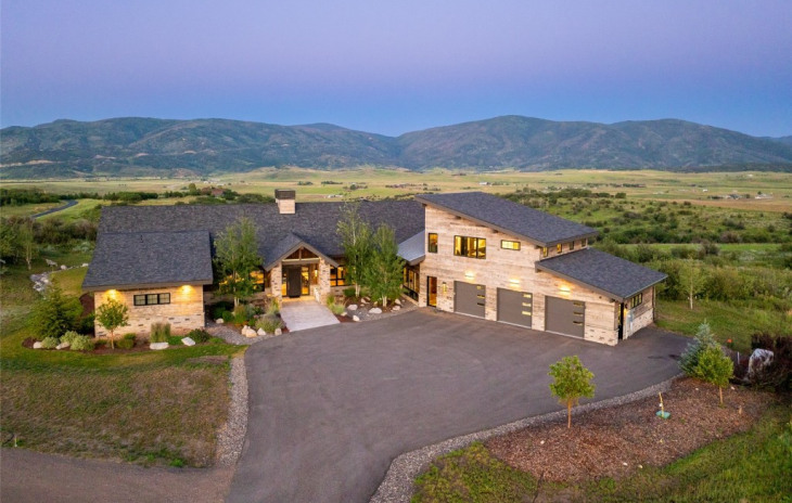 30400 Marshall Ridge Photo