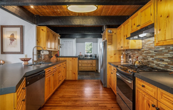 1765 Alexandre Way Photo