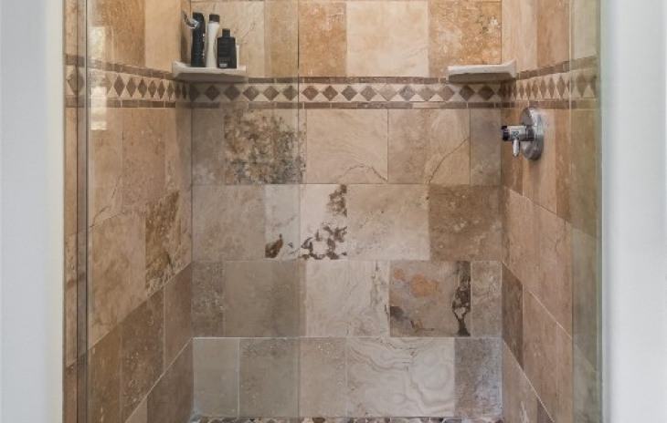 255 Caribou Lane Photo