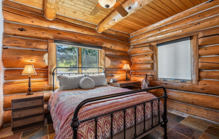 42237 Deer Road Photo