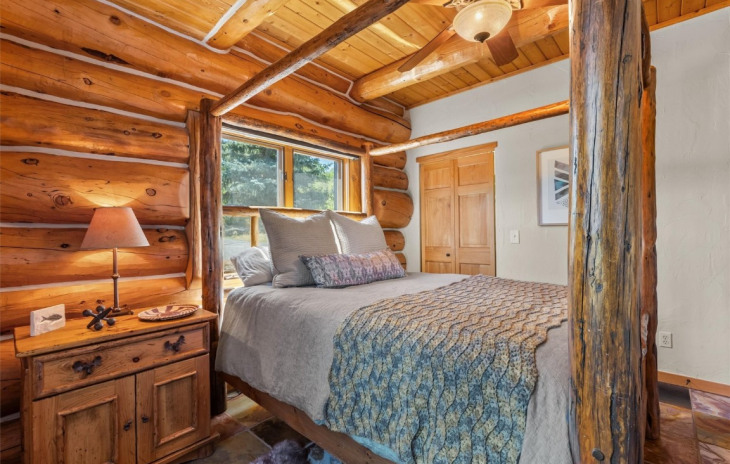 42237 Deer Road Photo