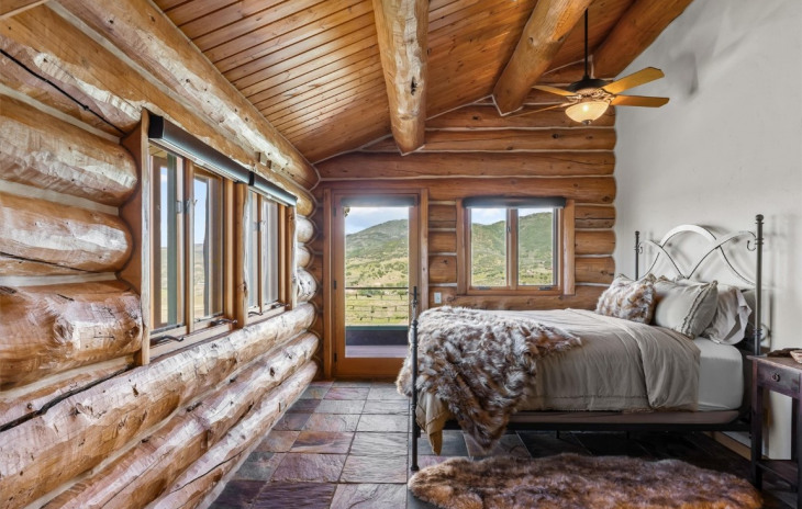 42237 Deer Road Photo