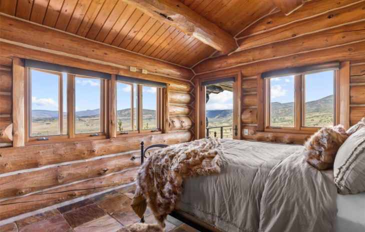 42237 Deer Road Photo