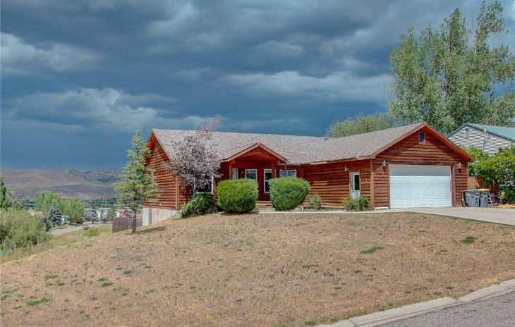 306 Harvest Drive Photo